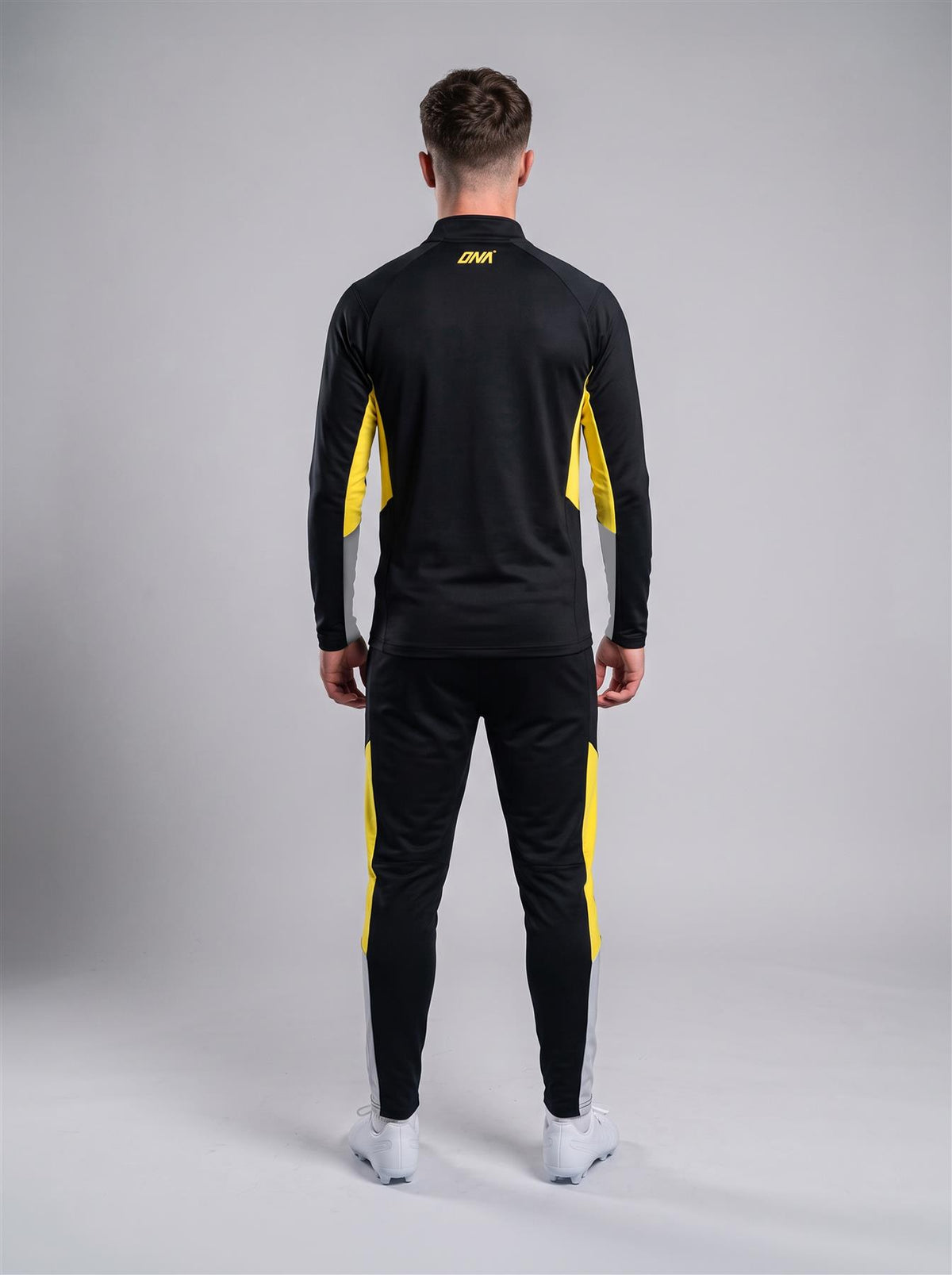 Mens Macclesfield FC Coaches Tracksuit (PRE ORDER - SHIPPING WC 31ST AUGUST)